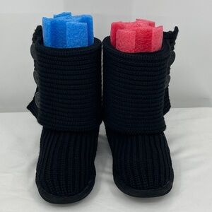 UGG WOMENS SIZE 5 Black Knit Button Booties